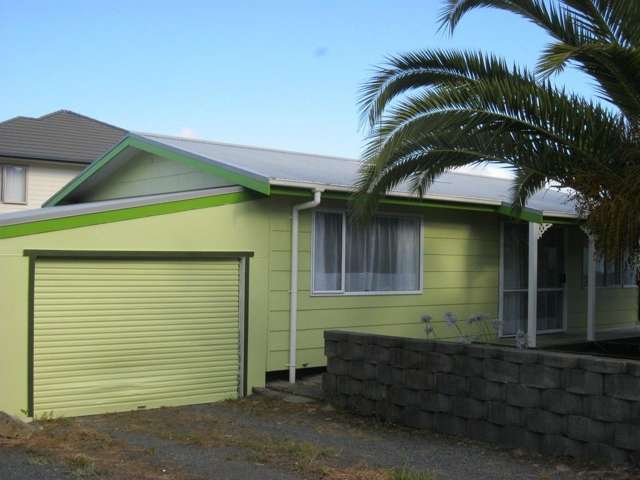 22 George Street Hikurangi_1