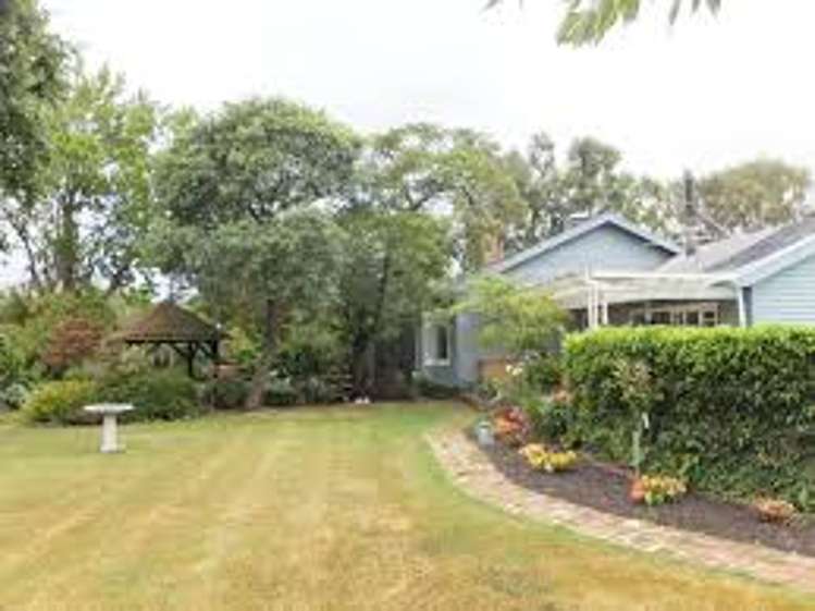 28 Sarsfield Street Southbridge_12