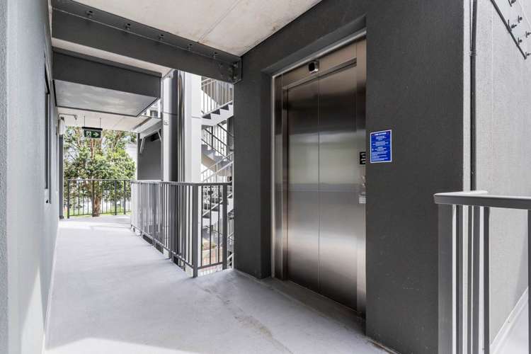 1b/15 Morning Star Place Mount Albert_16