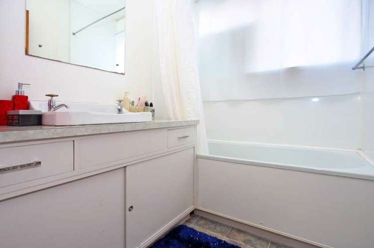 2/20 Russell Road Manurewa_5