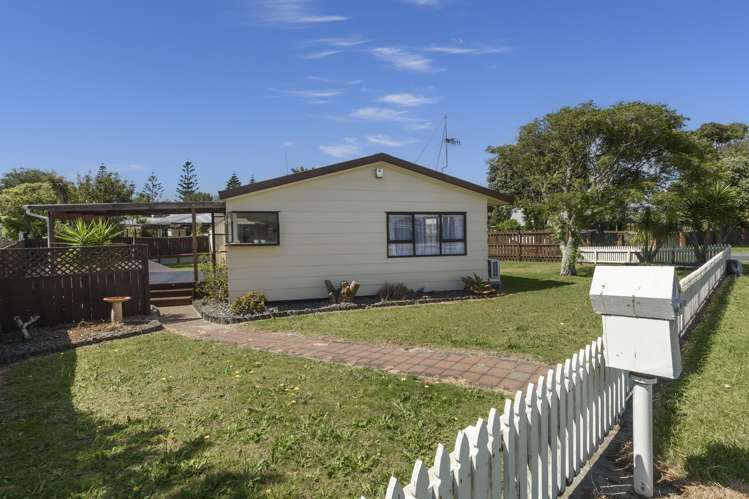 17 Hartford Avenue Papamoa_16