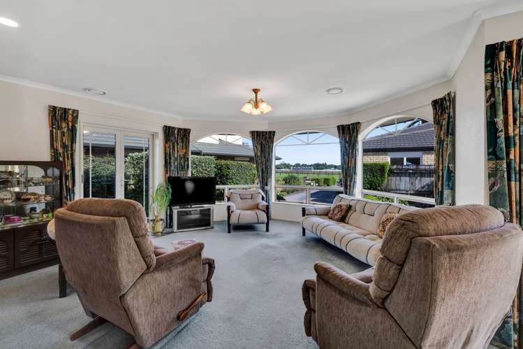 6 Saddle Row Welbourn_8