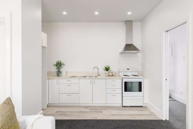 13 Cuffs Road Wainoni_6