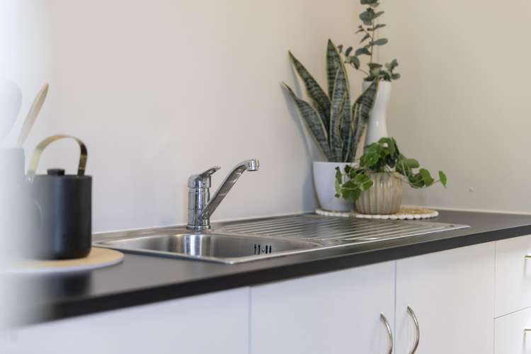 373 York Place Central City_24