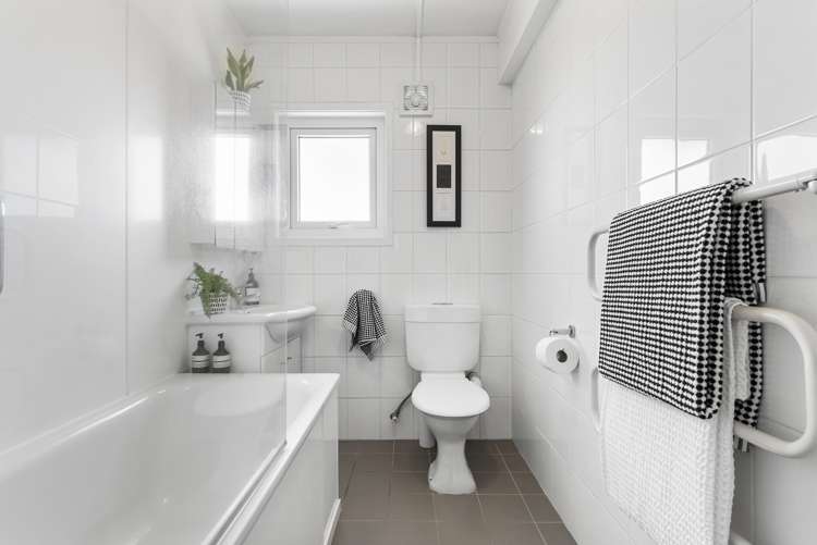 8/5 Orakei Road Remuera_10