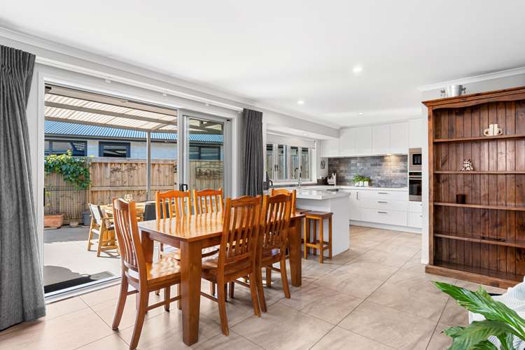 120 Whakaturou Crescent Pyes Pa_6