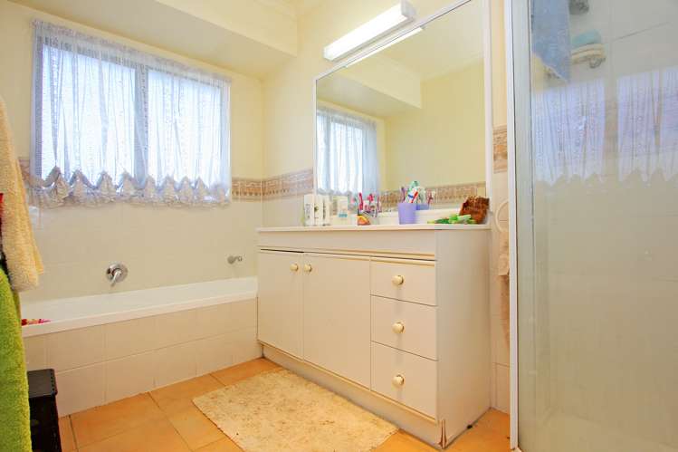 34 Trossach Place Wattle Downs_9