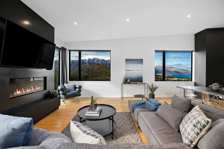 5 Lancewood Lane Queenstown Hill_6