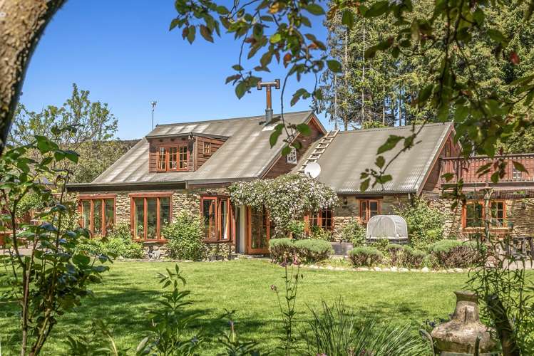 426 Aubrey Road Wanaka_0