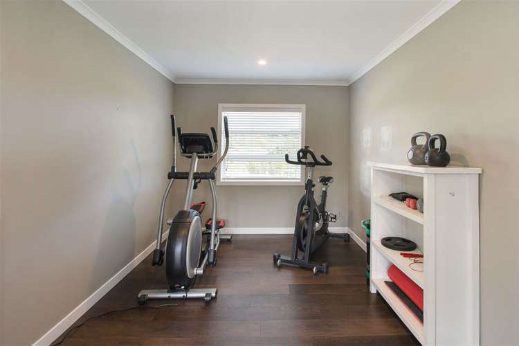 20 Niccone Place Bombay_19