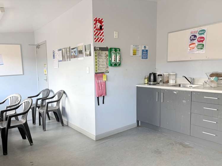 Unit B/88 Harris Road East Tamaki_8