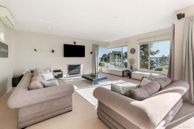 65 Pine Harbour Parade Beachlands_11