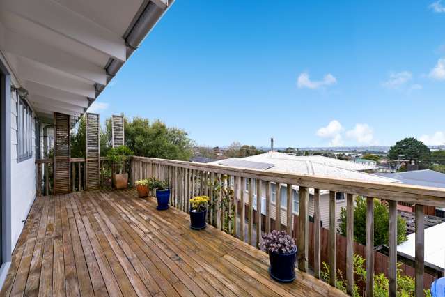 1a Cron Avenue Te Atatu South_4