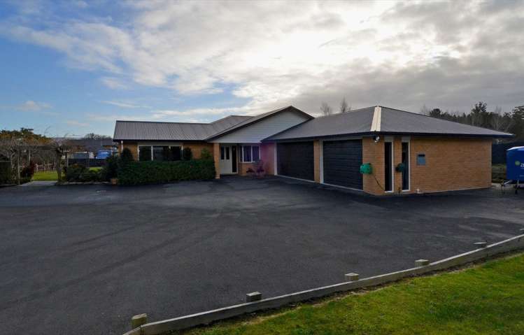 12 Orchard Grove East Taieri_18