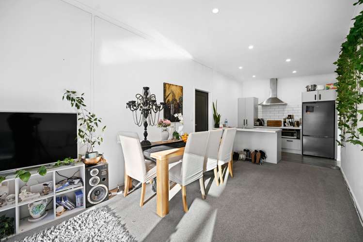 2/1087 Heaphy Terrace Fairfield_7