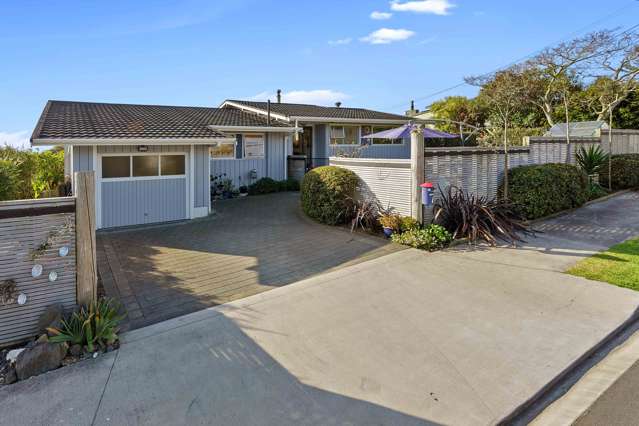 7 Kawau Grove Waikanae Beach_1