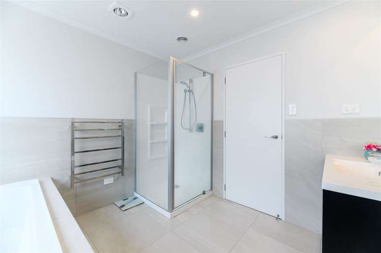 16 Waimoana Close Massey_9