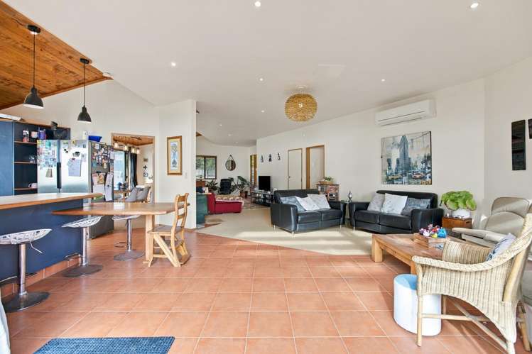 615 Thames Coast Road Waiomu_9