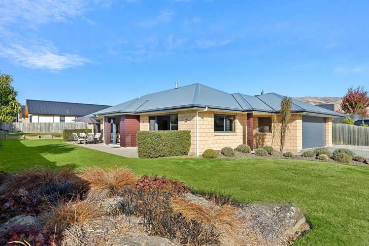 1 Coromandel Street Wanaka_2