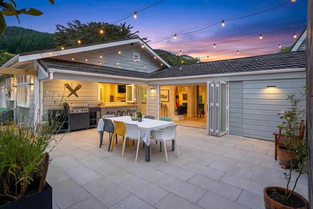 Secluded Luxury Just Minutes From The CBD