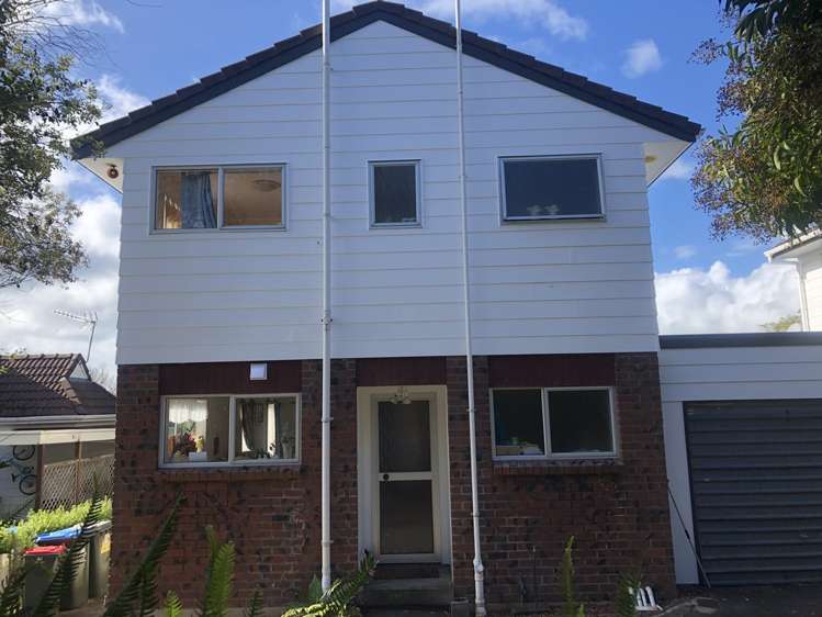 2/8 Monteith Crescent Remuera_11