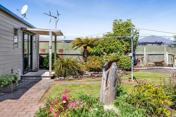 64 Camberwell Road Hawera_12