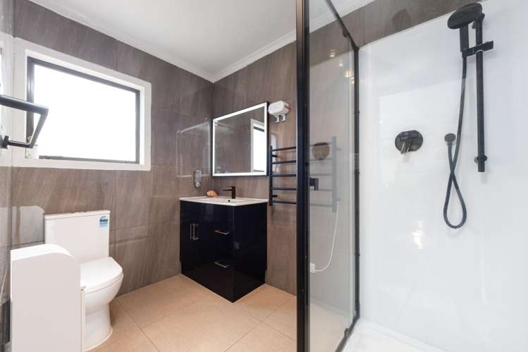 121 Godley Road Green Bay_17