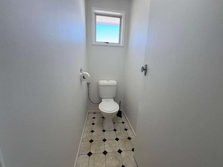  65 Brunner Road Glen Eden_5