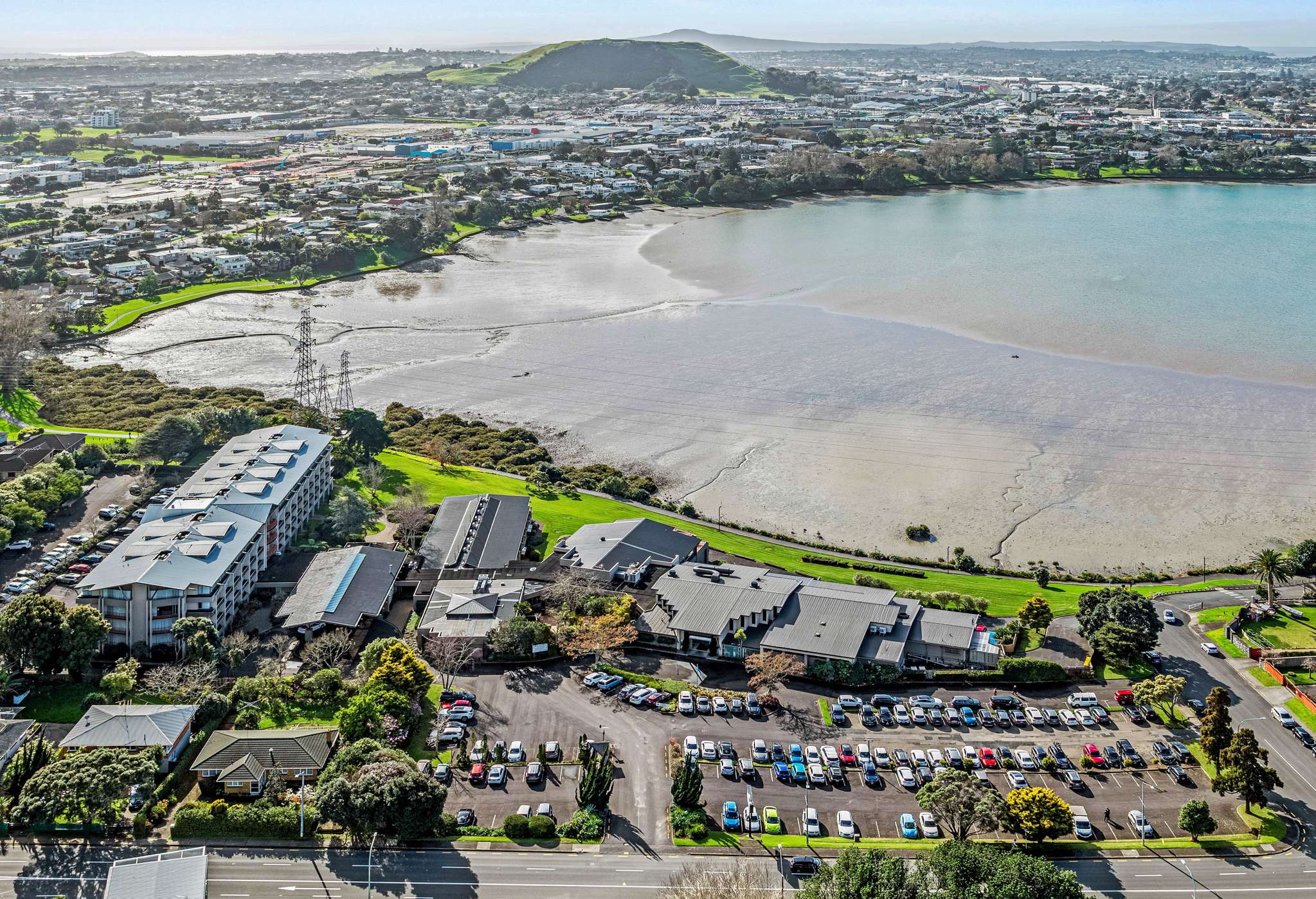 Waipuna Hotel, Panmure town centre land sales