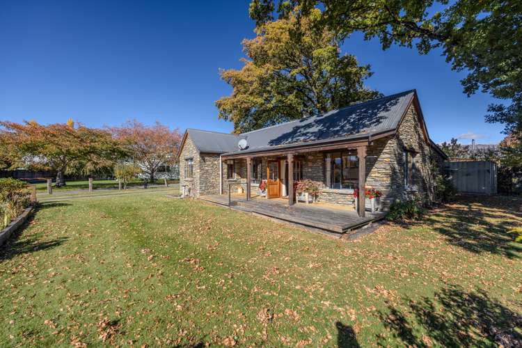 7 Mclellan Place Albert Town_12