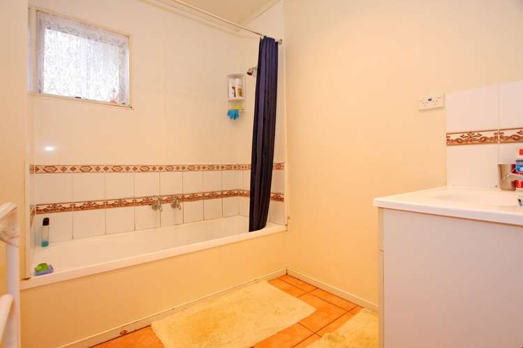 26 Manston Road Mangere_7