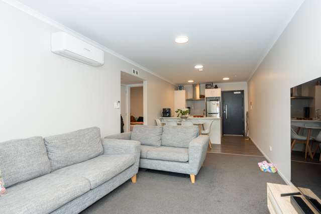 103/17 Vialou Street Hamilton Central_4