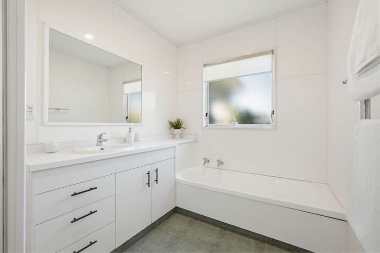 15 Legorne Lane Havelock North_16