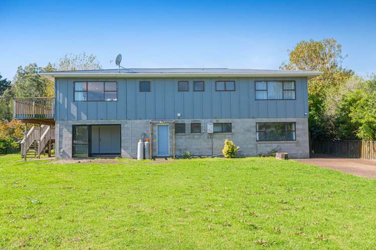 29 Parakai Avenue Parakai_6