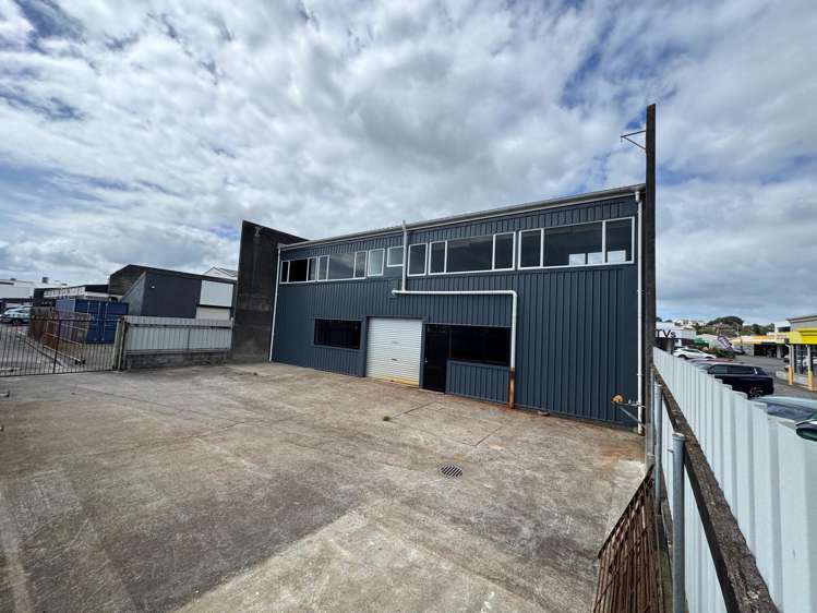 305 Devon Street East New Plymouth_7