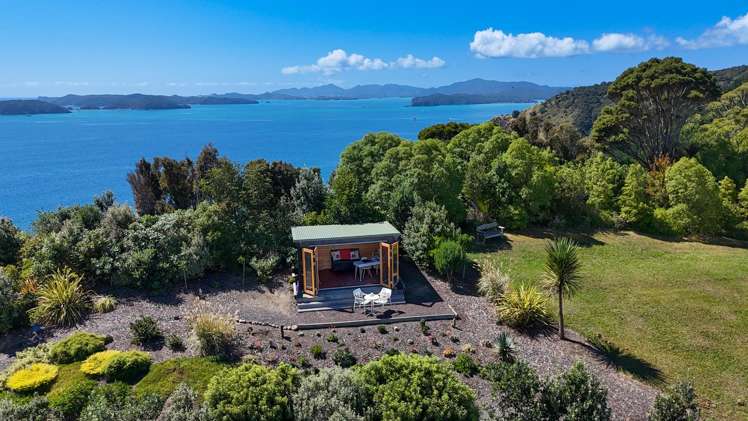 47 and 49 Russell Heights Russell_19