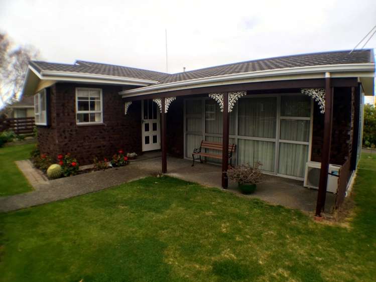 10 Katene Street West End_6