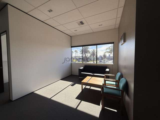 Office J/277 Te Irirangi Drive Flat Bush_2