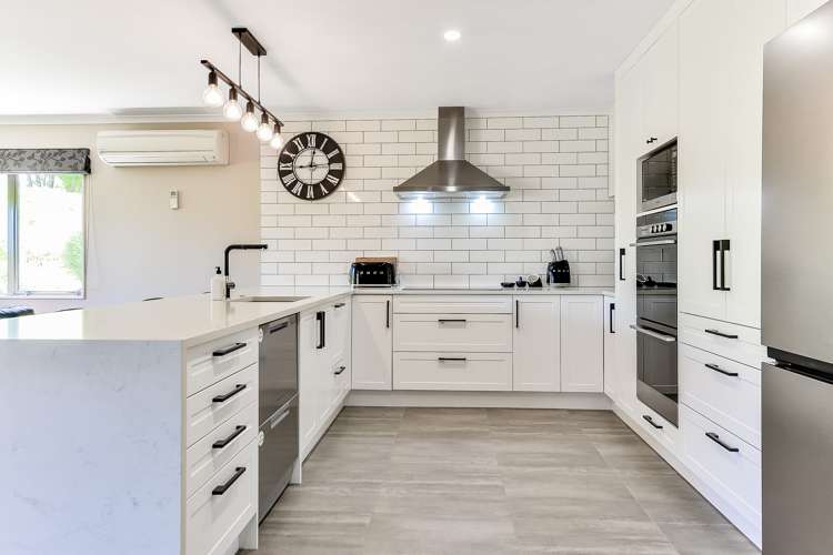 67 Highbrook Way Whatawhata_12