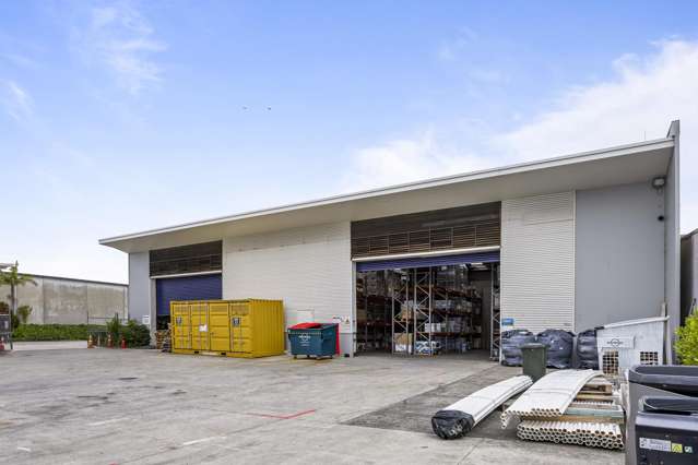 Quality industrial – secure yard