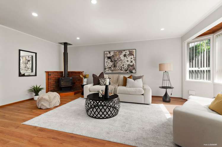2/7 Sunburst Lane_2