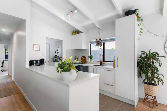 216B Meola Road Point Chevalier_4