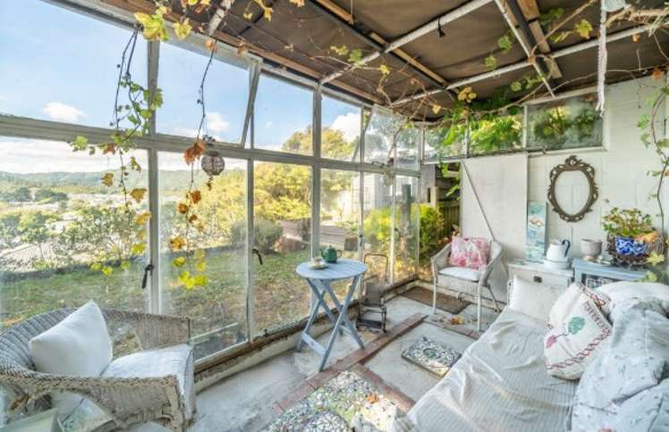 121 Wainuiomata Road Wainuiomata_17