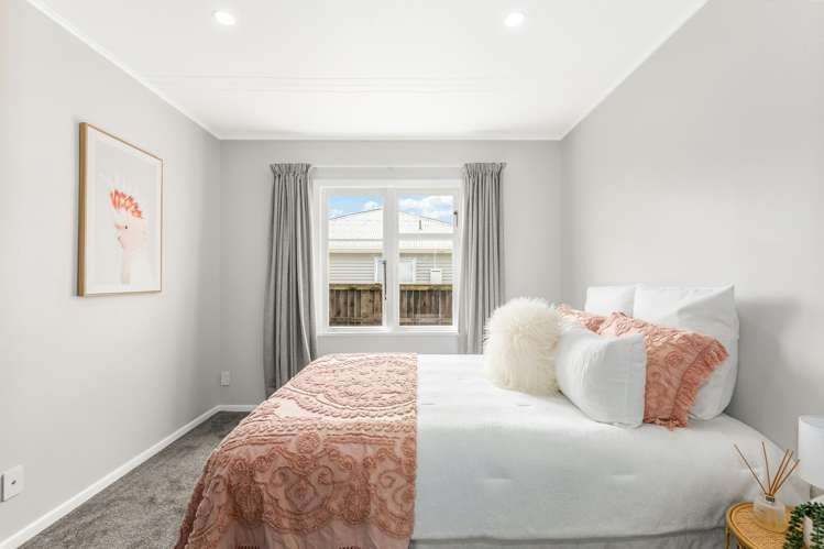 72 Hyde Street Wainuiomata_13