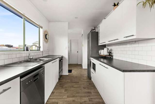 7 Ted Harpur Place Onekawa_4