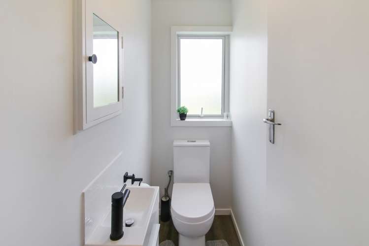 16 Linklater Avenue Foxton Beach_12