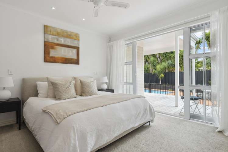 27 Almond Grove Greenhithe_10