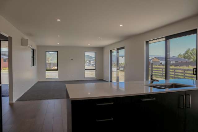 10 Hinau Crescent Kaiata_1