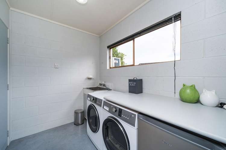 32 Shelton Place Feilding_17
