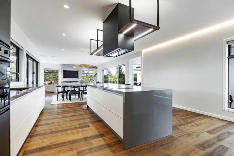 28 Honeyfield Drive Whalers Gate_7